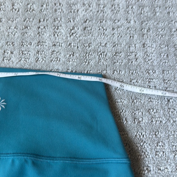 Athleta transcend 7/8 tight legging - Picture 7 of 9